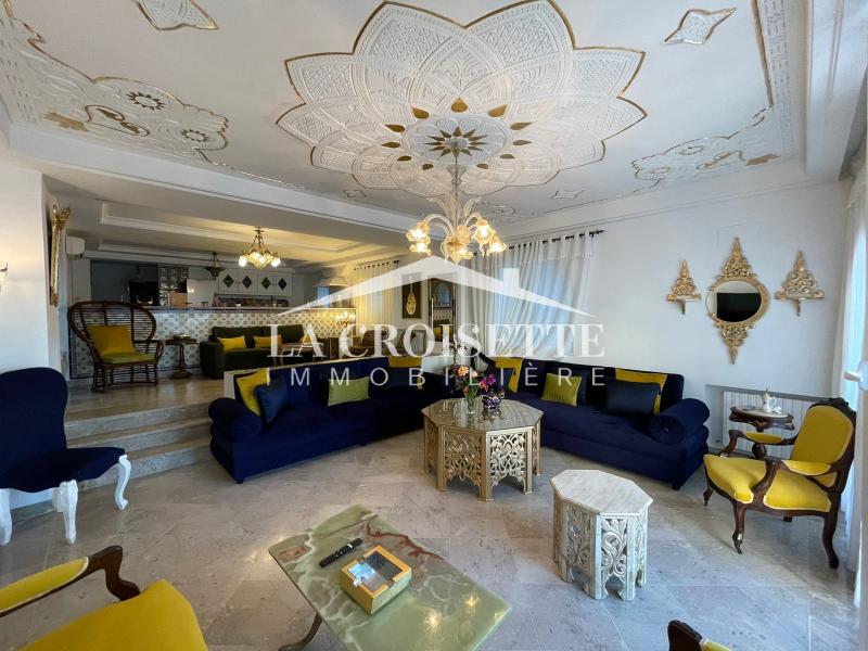 Villa meublée S+3 vue sur mer avec piscine à La Marsa